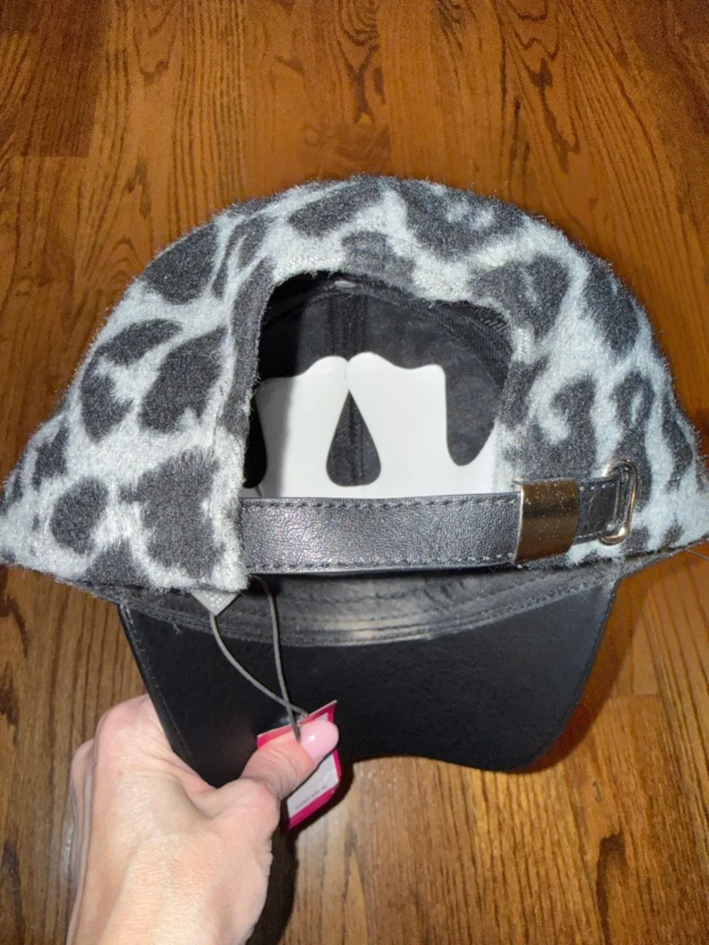 Vince camuto grey and black baseball hat with leopard print and leather brim NWT